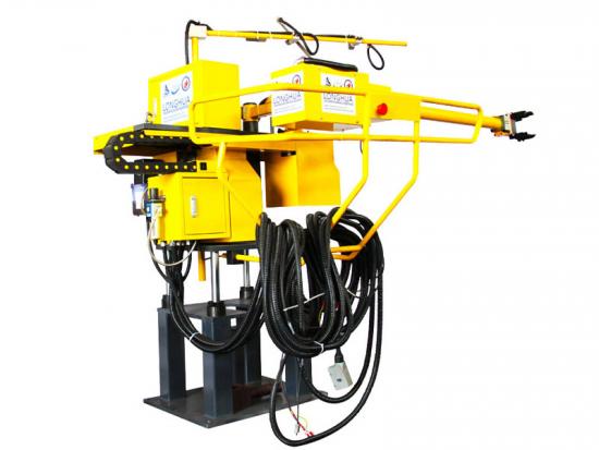 Extractor automático para máquina de fundición a presión. 