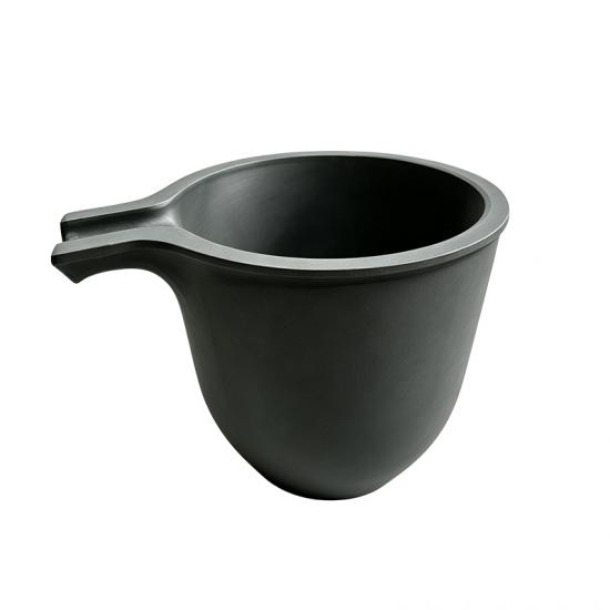 Crisol con vertedor para horno de colada basculante